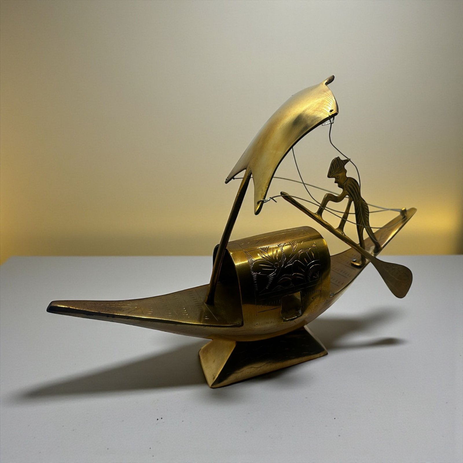 Historical Boat made with brass 13x10 inch with weight of 2 lb 9 oz brass - Image 8